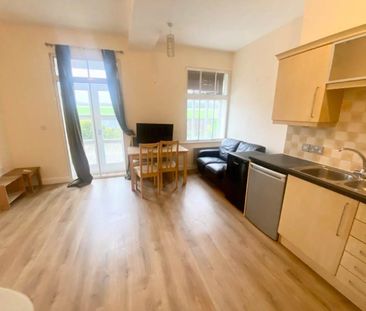 Burley Wood Court, Burley, Leeds - Photo 1