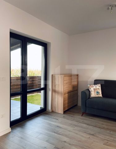 Casă modernă, tip duplex, de inchiriat, 88 mp + 200 mp ter - Fotografie 2