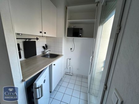 Location Appartement 1 pièce 20m² LE MANS 72000 - Photo 3