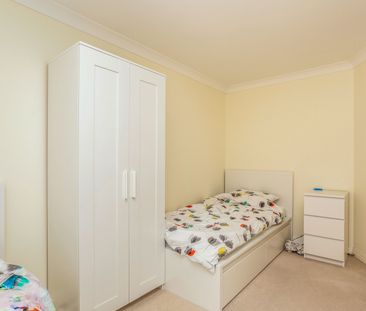 2 bedroom house to rent Dairy Court, Burgess Hill, West Sussex, RH15 - Photo 5