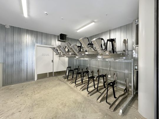 Welcome to apartment 411 in Hyde Lane. - Photo 1