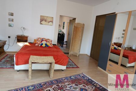 Hochwertig möblierte Wohnung mit großem Südbalkon - Photo 4