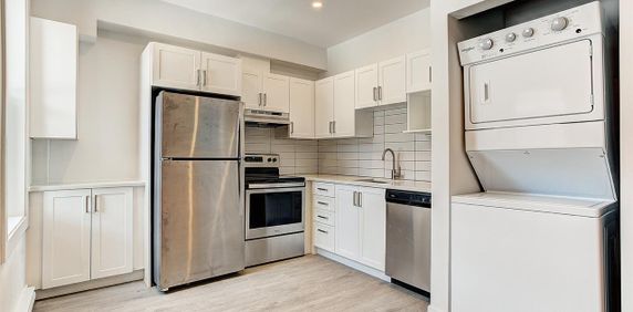 Hamilton H5941 - Photo 2