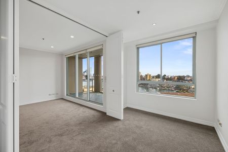 24/110 Alfred Street, Milsons Point, NSW 2061 - Photo 3