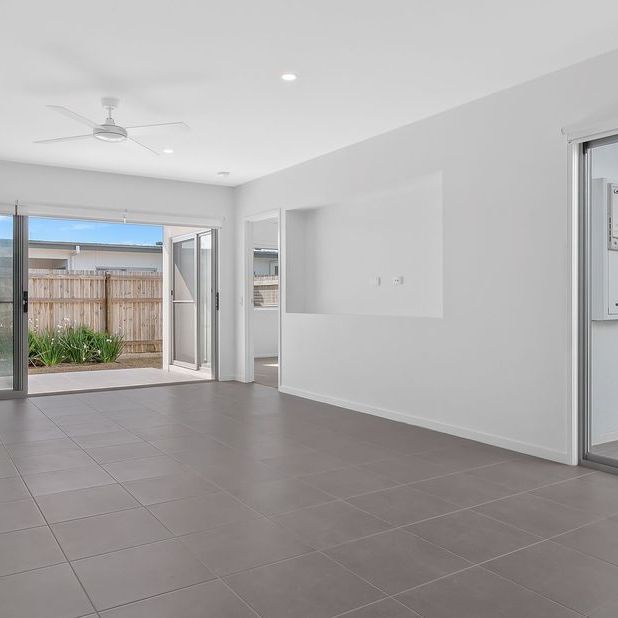 RENT WILL BE $500 PER WEEK UNTIL 24/05/2026 THEN WILL INCREASE TO $550 PER WEEK FROM 25/05/26 - Photo 1