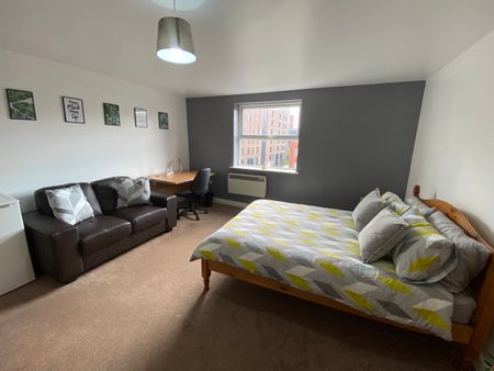 Flat 4, 49 Lower Ford Street – Student Accommodation Coventry - Photo 4