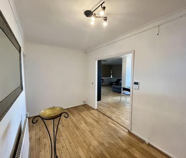 3 bedroom flat to rent - Photo 1