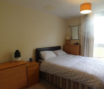 Room in a Shared Flat, Barrier Point Road, E16 - Photo 4