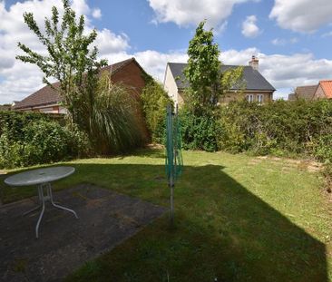 3 bedroom detached house to rent - Photo 2