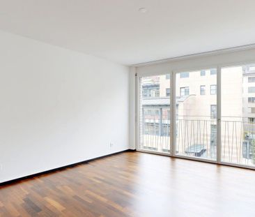 Einzigartige Attikawohnung - Mitten im Geschehen! - Foto 1