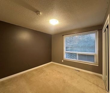 For Lease - 26 Hartsfield Drive Unit# 1, Clarington, Ontario - Photo 3