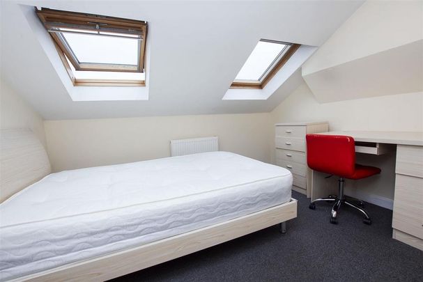 6 bedroom house to rent - Photo 1