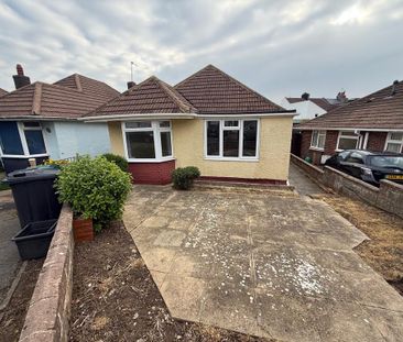 2 bedroom detached bungalow to rent - Photo 2