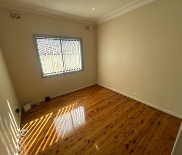 3 BEDROOM HOME! - Photo 3