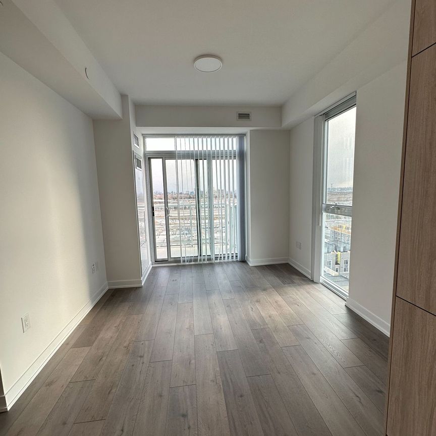 For Lease - 38 Honeycrisp Crescent Unit# 1105, Vaughan, Ontario - Photo 1