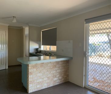Spacious Family Home - Photo 5