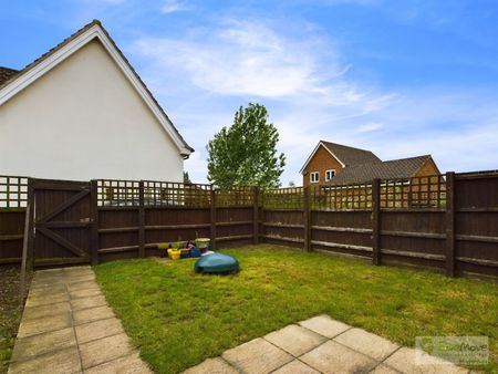 4 Bedroom - Photo 3