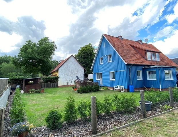 Großzügige 4-Zimmer-Erdgeschosswohnung mit Garten in Drakenburg - Photo 1