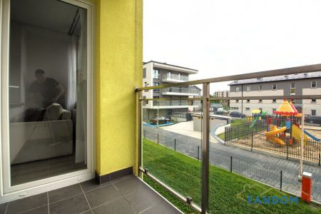 Przytulne, w nowym budownictwie | 3 OSOBNE pokoje, ZACISZNA - Photo 2