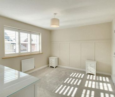 3 bedroom semi-detached house to rent - Photo 2