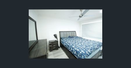 Spacious 3-Bedroom Home in Prime Guildford Location – Available for Rent! - Photo 5