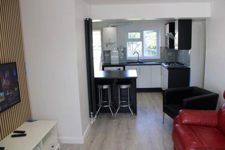 4 bedroom house to rent - Photo 4