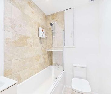 Queensgate House, Cookham Road, Maidenhead, Berkshire, SL6 - Photo 4