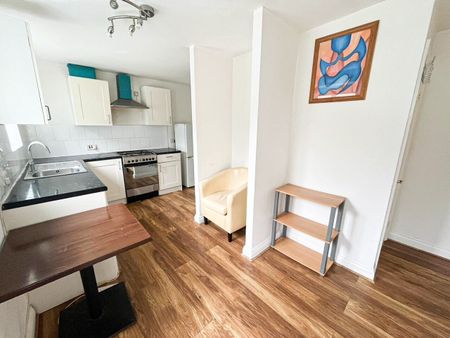 Abbey Street, Hull - Photo 5