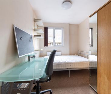 3 bed apartment to rent in Leazes Park Road, City Centre, NE1 - Photo 4