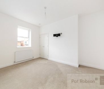 Elmfield Gardens, Newcastle Upon Tyne - Photo 5