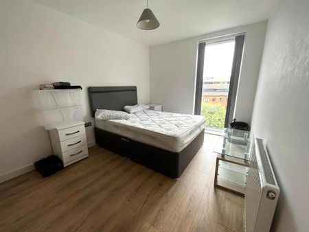 2 bedroom apartment to rent - Photo 2