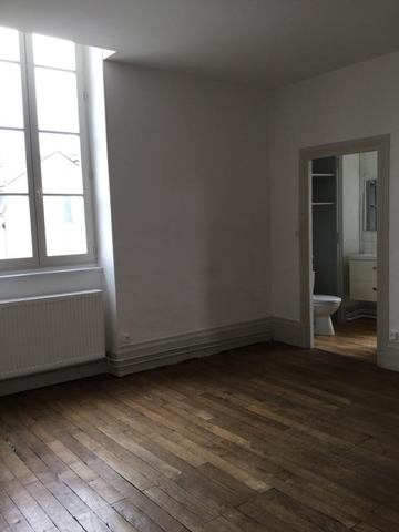 Location Appartement 2 pièces 63m² NEVERS 58000 - Photo 5