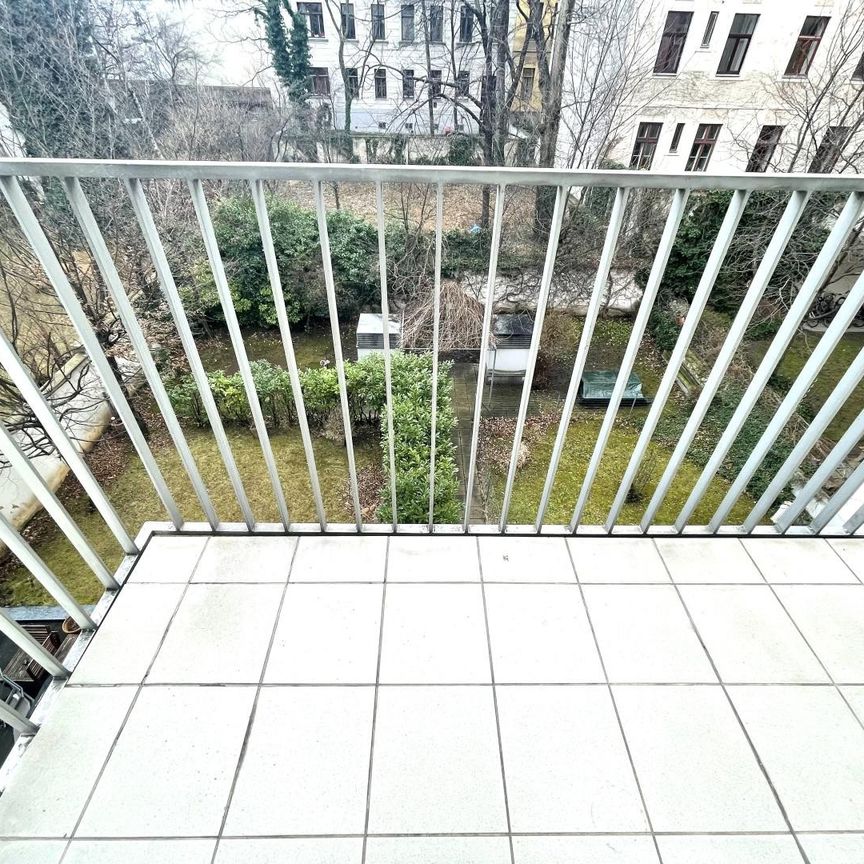 Teilmöblierte Neubauwohnung mit Balkon! Zuzüglich Garagenplatz!! - Photo 1