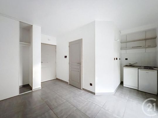 Location Appartement 1 pièce 18m² TROYES 10000 - Photo 1