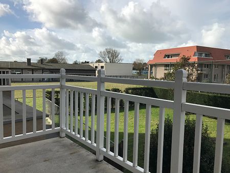 Ruim instapklaar appartement met 2 slaapkamers nabij het centrum van De Haan. - Foto 4