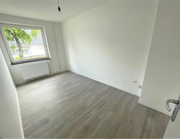 Sanierte 3-Zimmer-Wohnung in Wolfsburg-Vorsfelde mit Balkon! - Foto 1