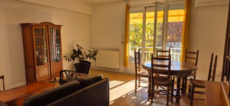 T3 Meublé de 85 m² avec balcon et loggia - secteur CORUM, - Photo 4