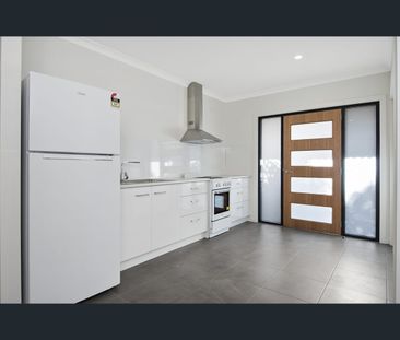 Room 4/7 Parer Street, Frankston, Vic 3199 - Photo 1