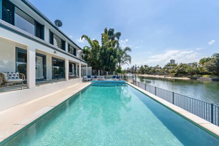 22 Maureen Court - Photo 2