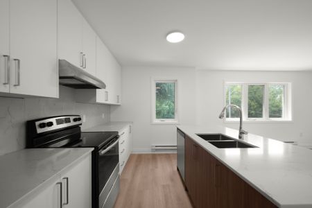 For Lease - 403 Thornton Road Unit# 2, Oshawa, Ontario - Photo 5