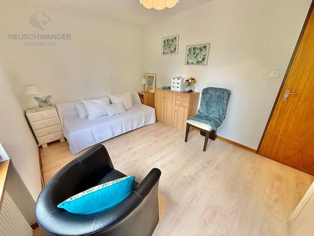 Bright and close to the center / Concierge service available! - Photo 2