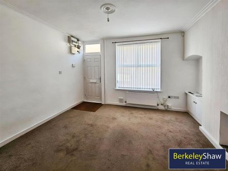 2 bedroom terraced house to rent - Photo 2