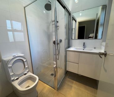 FOR RENT - Spacious 3 Bedroom Family Home in Yagoona - Photo 6