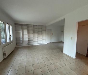 Location Maison 5 pièces 109m² LES ANGLES 30133 - Photo 1