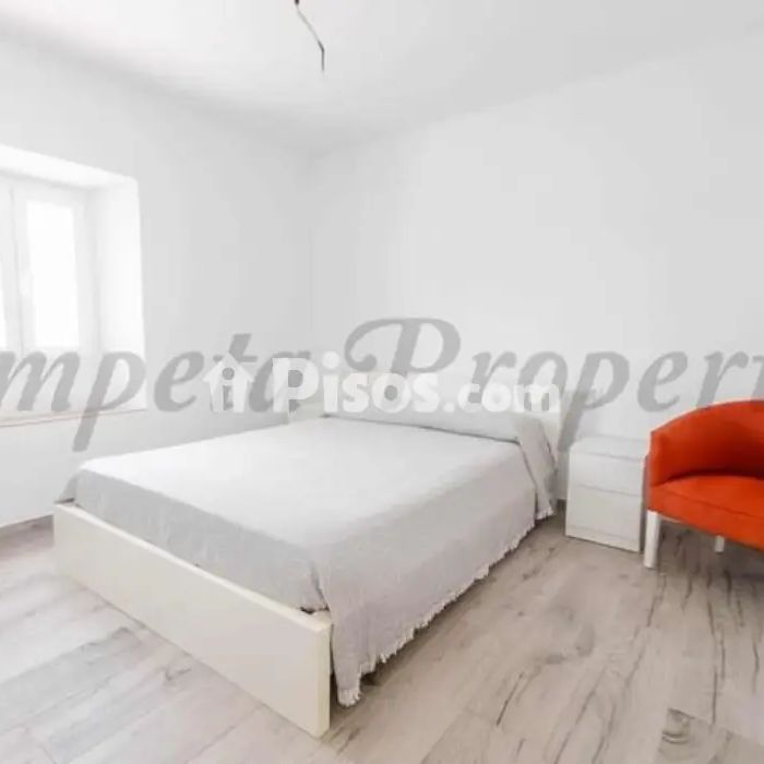 Apartamento en alquiler en Cómpeta - Photo 1