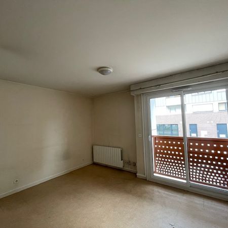 Location Appartement 1 pièce 20m² DEVILLE LES ROUEN 76250 - Photo 3