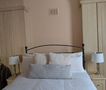 Room in a Shared House, Florence Rd, CR2 - Photo 1