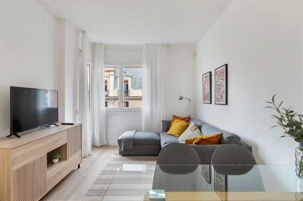 Carrer de València, Barcelona, Catalonia 08026 - Photo 1