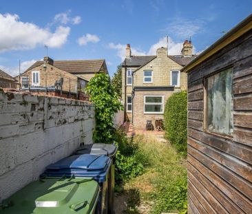 2 bedroom end of terrace house to rent - Photo 5