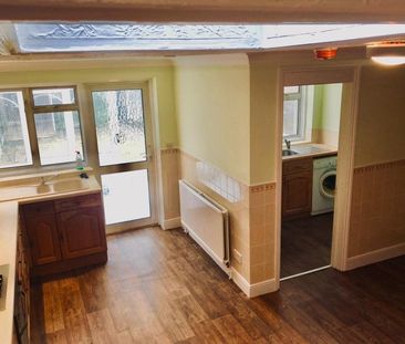 Room in a Shared House, Cambridge Road, IG3 - Photo 6